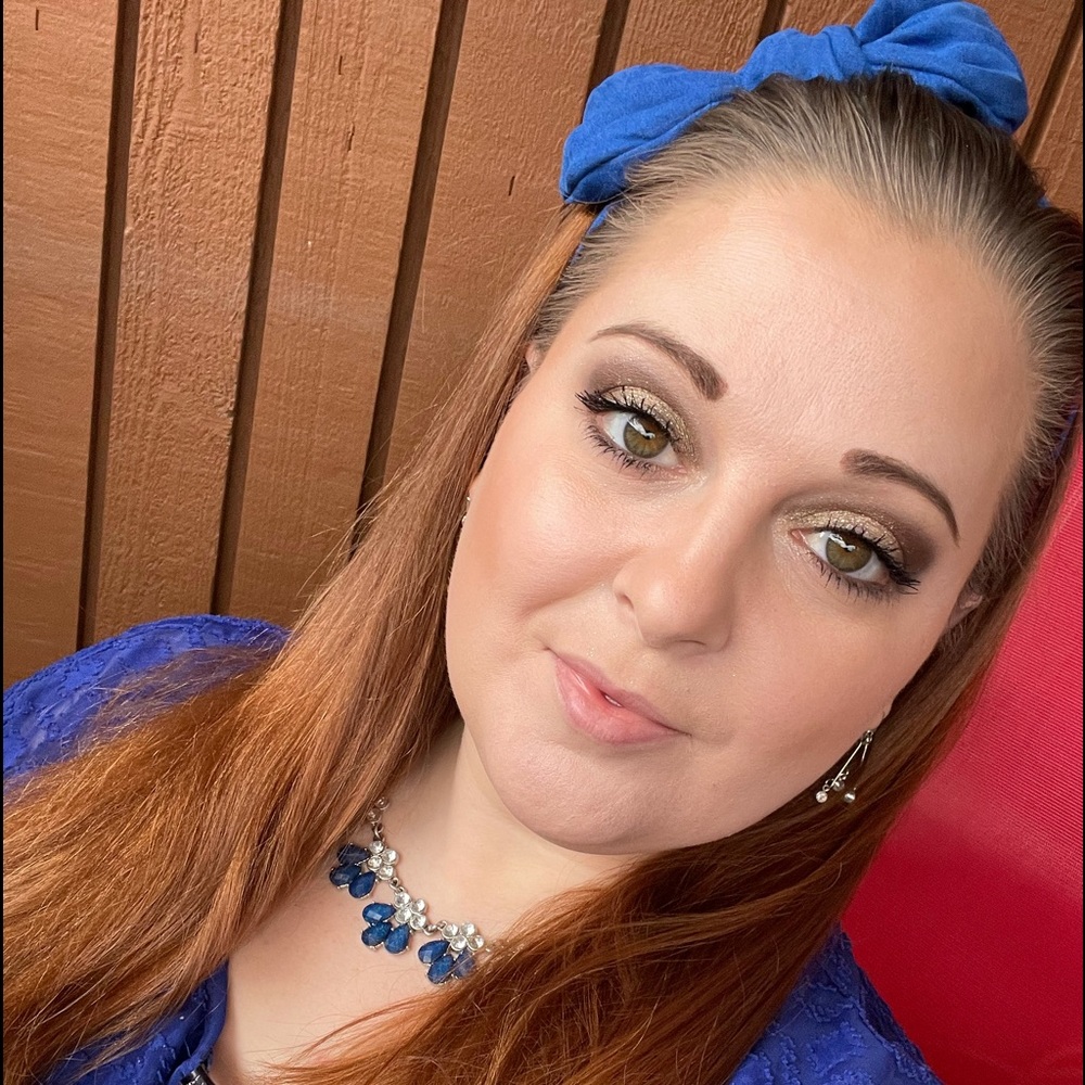 Meet your Posher, Arin